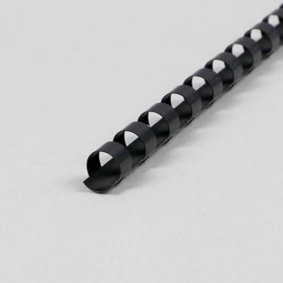 DORSI PLASTICI 21AN. MM 28 NERO 50PZ.